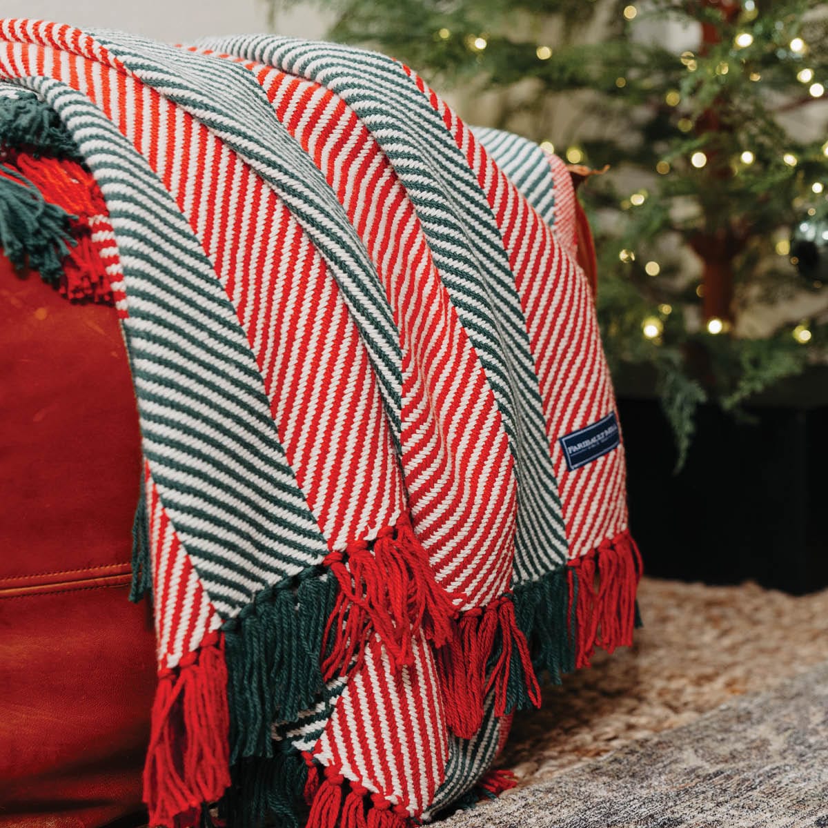 faribault-mill-48-x-70-christmas-monhegan-cotton-throw-natural-red-green-1262855774.jpg