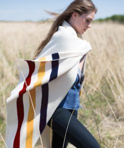 Frontier Wool Throw Blanket - Natural