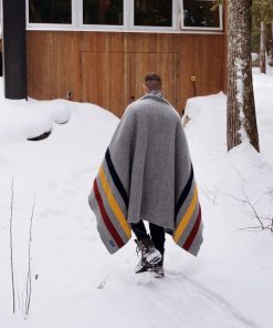 Frontier Wool Throw Blanket - Gray